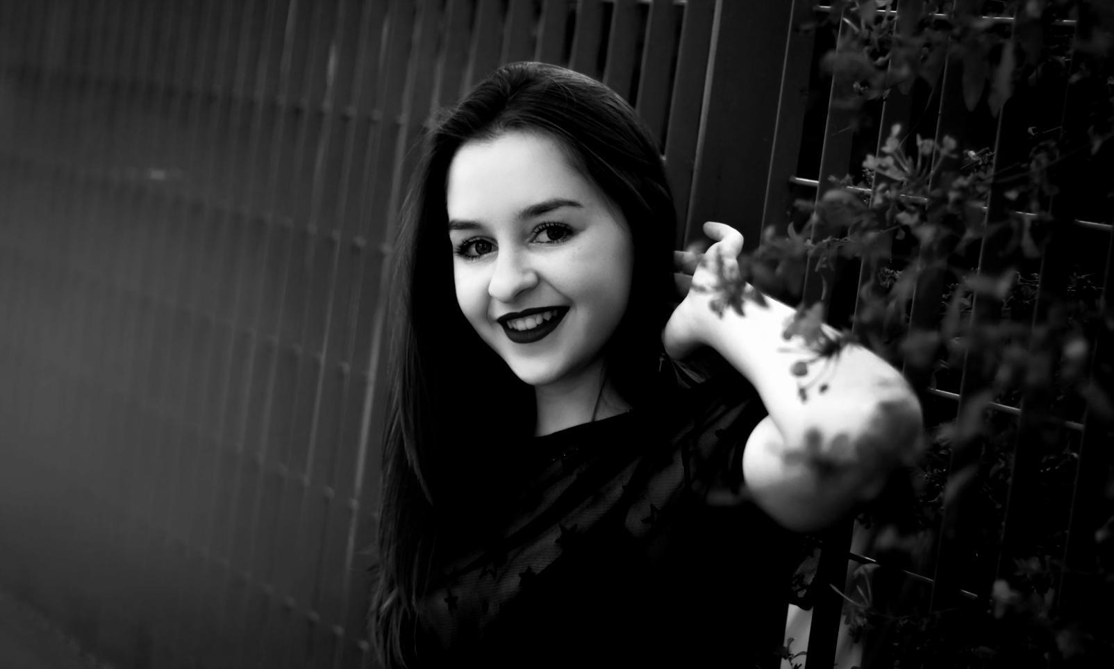 Workshop di makeup professionale con prodotti sostenibili